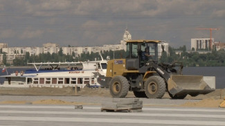 Темпы благоустройства Петровской набережной в Воронеже ускорили