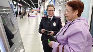 Полицейские начали дежурить у банкоматов для защиты воронежцев от аферистов