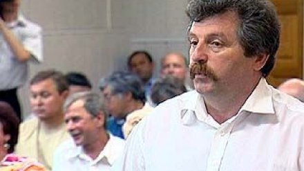 Итоги минувшего учебного года подводили городские чиновники