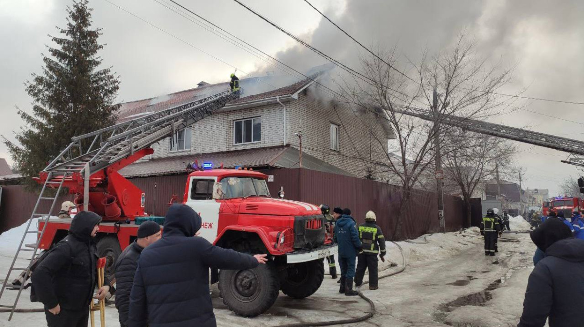 Появились кадры с места пожара в воронежском доме престарелых | 06.03.2024  | Воронеж - БезФормата