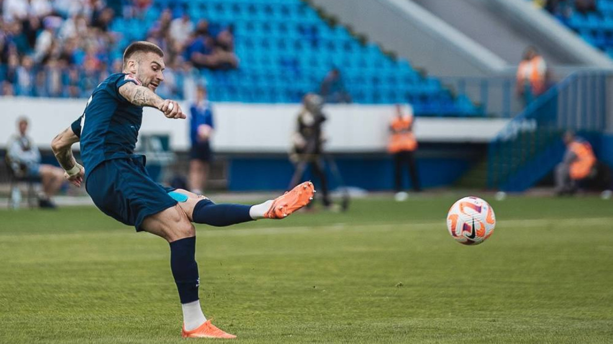 Фк факел игроки. Фк оренбург. Ростов оренбург футбол сегодня 29 апреля 2024. Оренбург факел. Футбол факел динамо.