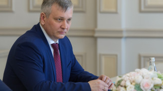 Нового директора воронежского авиазавода познакомили с губернатором