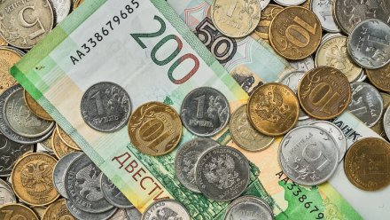 Аналитика ВТБ: к концу 2026 года объём рублевых сбережений вырастет в два раза