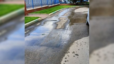 Воронежцы пожаловались на 3-недельный потоп на улице Шишкова