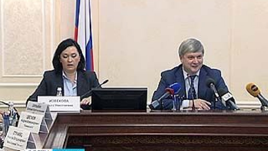 Мэр Воронежа ответил на вопросы и рассказал, станут ли кладбища частными
