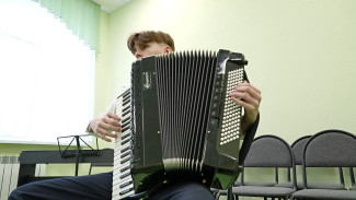 В воронежской школе искусств появились новые музыкальные инструменты