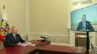 Путин по видеосвязи поговорил с воронежским губернатором