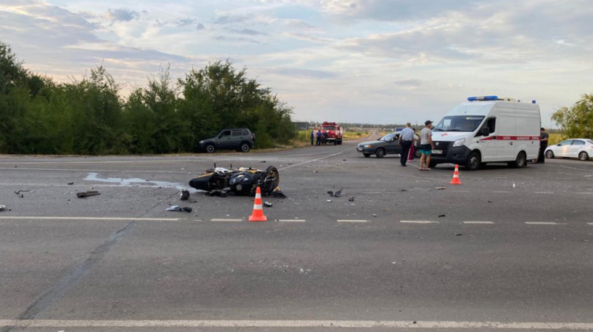 Под Воронежем после ДТП с легковушкой разбился байкер | 23.08.2021 | Воронеж  - БезФормата