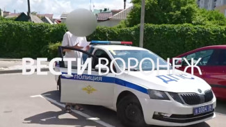 Хозяин авто отказался от комментариев после ДТП с ребёнком за рулём в Воронеже