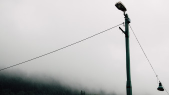 Воронежцы пожаловались на отсутствие фонарей по пути к школе в микрорайоне Первое Мая