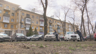 Мэрия Воронежа закупит камеры для борьбы с парковкой на газоне