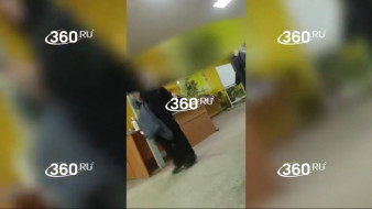 Появилось видео из воронежской школы, куда ученица пришла с ножом