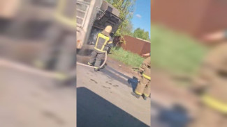 Жители Семилук забили тревогу из-за загорающихся на трассах автобусов