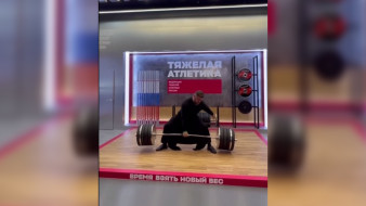 Священник из Воронежа поднял 200-килограммовую штангу одной рукой