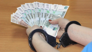 Мошенник отобрал у воронежцев квартиры на 17 млн