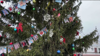 Бутурлиновскую ёлку признали лучшей среди малых городов Воронежской области