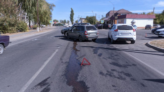 Муж и жена пострадали в ДТП на перекрёстке в Калаче