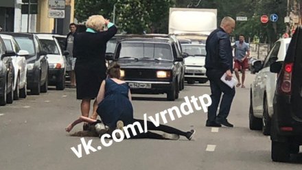 В центре Воронежа перебегавшая дорогу школьница попала под колёса иномарки