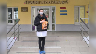 В Воронеже волонтёры-медики поблагодарили «Единую Россию» за бесплатные горячие обеды