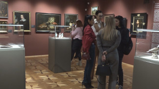 Обновлённый зал искусства Северной Европы открыли в музее имени Крамского в Воронеже