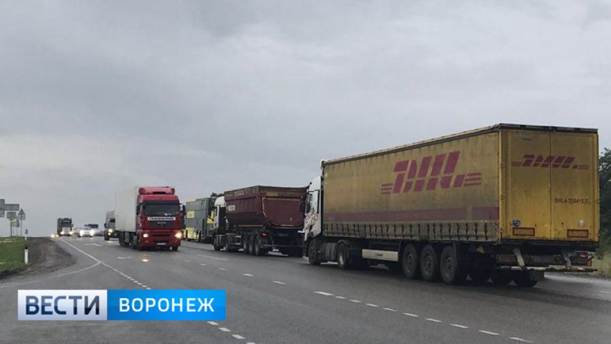 Воронежские автоинспекторы помогут сократить пробки в Лосево на трассе М-4 «Дон»