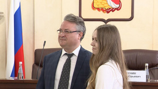 Мэр Воронежа лично пригласил на общегородской выпускной школьников из замещающих семей