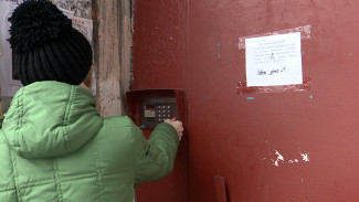 Жильцы многоэтажки в Воронеже попросили защитить их от двойных платёжек за домофон