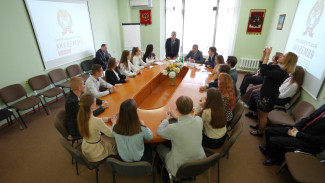 Воронежским студентам рассказали, зачем идти в политику