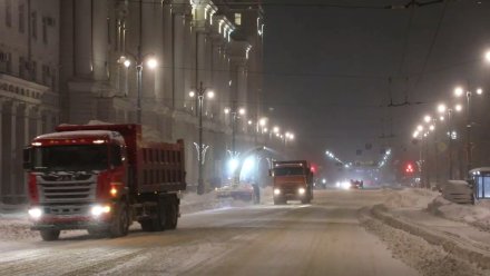 В Центральном районе Воронежа ночью работали 70 единиц техники