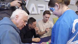 «‎Чемпионат победителей». В Воронеже юные спортсмены сыграли со звёздами футбола