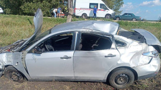 Водитель иномарки умер в скорой после ДТП с опорой ЛЭП в Воронежской области