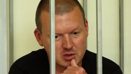 В Воронеже экс-следователя СК оставили под стражей по делу об отпущенных из СИЗО сутенёрах