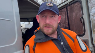 Спасатель поделился необычной историей о провалившемся под лёд рыбаке в Воронеже