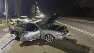 Парень и девушка пострадали в ДТП с Mercedes-Benz в Воронеже