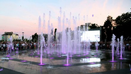 В Воронеже изменили график работы «сухих» фонтанов на Советской площади