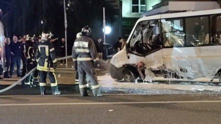 Прокуратура взяла на контроль проверку по факту ДТП с Mercedes и автобусом в центре Воронежа