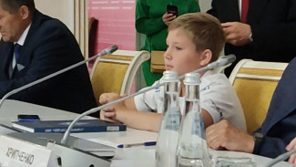 В Воронеже 12-летнего мальчика наградили за спасение тонувшего друга