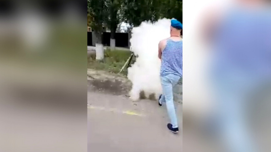 Воронежский десантник поплатился за залитую огнетушителем камеру фиксации нарушений ПДД