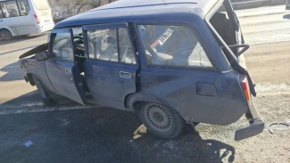 20-летний водитель ВАЗа попал в больницу после ДТП на Вогрэсовском мосту