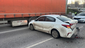 В Воронеже массовое ДТП парализовало движение на Антонова-Овсеенко