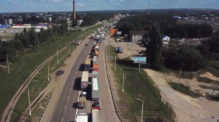 Пробка в сторону Воронежа по трассе М-4 «Дон» достигла 10 км