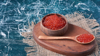 Воронежцам назвали признаки хорошей красной икры
