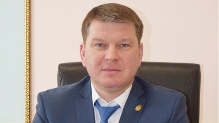 Власти помогут семье раненного при взрыве главы района под Воронежем