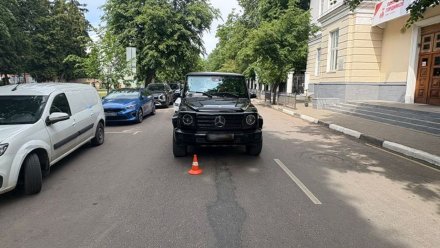 «Гелендваген» сбил 8-летнюю девочку в центре Воронежа