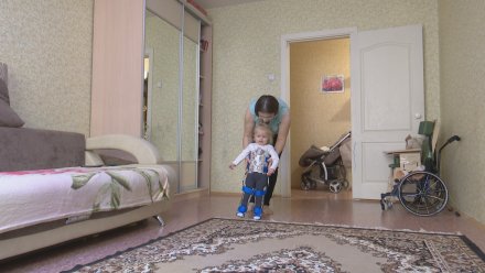 Спасённая самым дорогим в мире уколом воронежская малышка со СМА сможет ходить сама