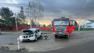 Появились подробности страшного ДТП в Воронеже с погибшими мужчиной и женщиной