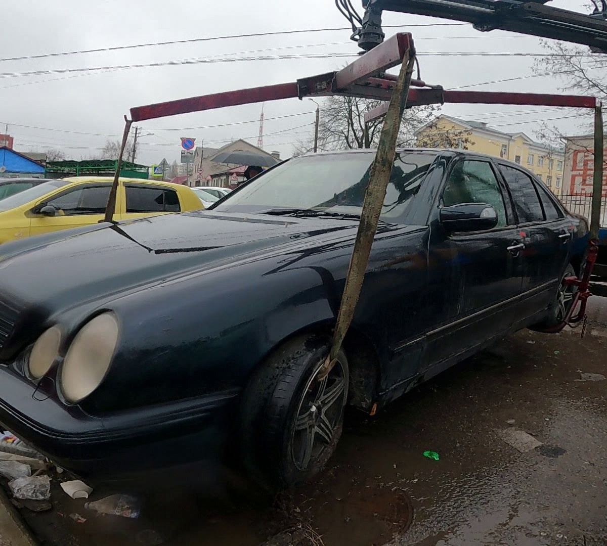 Воронежцы стали чаще жаловаться на брошенные во дворах бесхозные автомобили  – Новости Воронежа и Воронежской области – Вести Воронеж