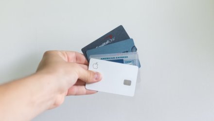 Аналитика ВТБ: кредитку чаще всего заводят люди 35-44 лет