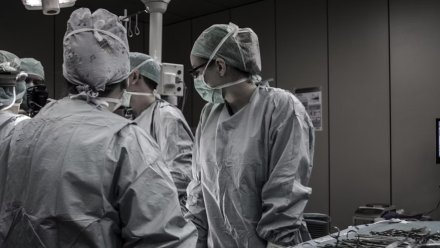 В Воронеже врачи удалили мужчине опухоль носа без разреза