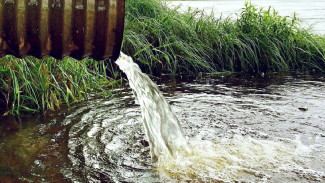 В Воронеже нашли огромную трубу, сливающую отходы в водохранилище